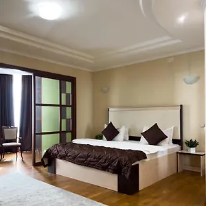 5 Отель