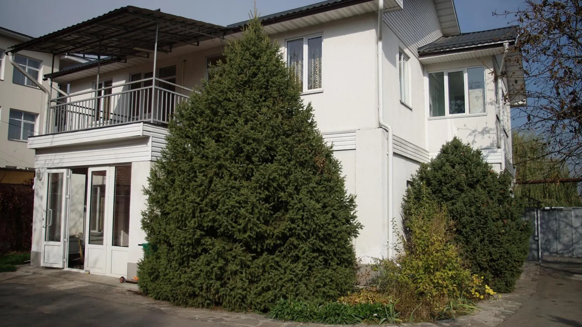 Guest House On Sadovaya contacts